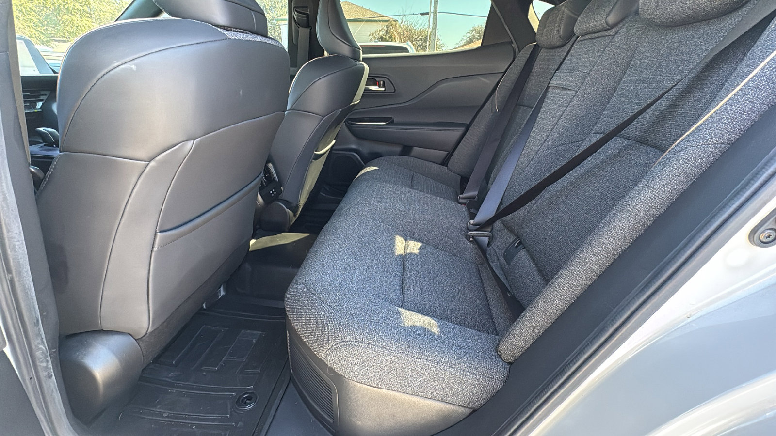 Used 2023 Toyota Crown Limited image 14