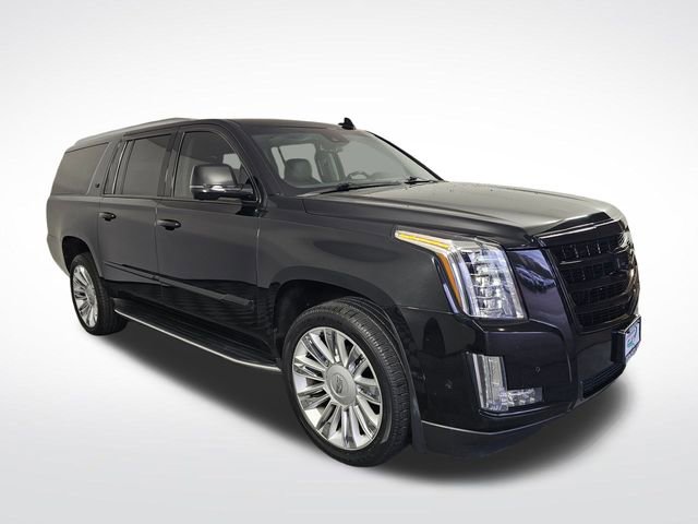 Used 2019 Cadillac Escalade ESV Luxury image 3