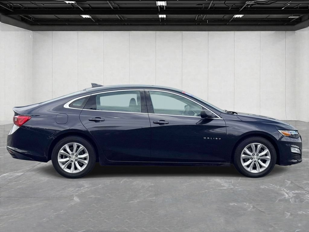 Used 2023 Chevrolet Malibu LT w/ Driver Confidence Package FWD image 4
