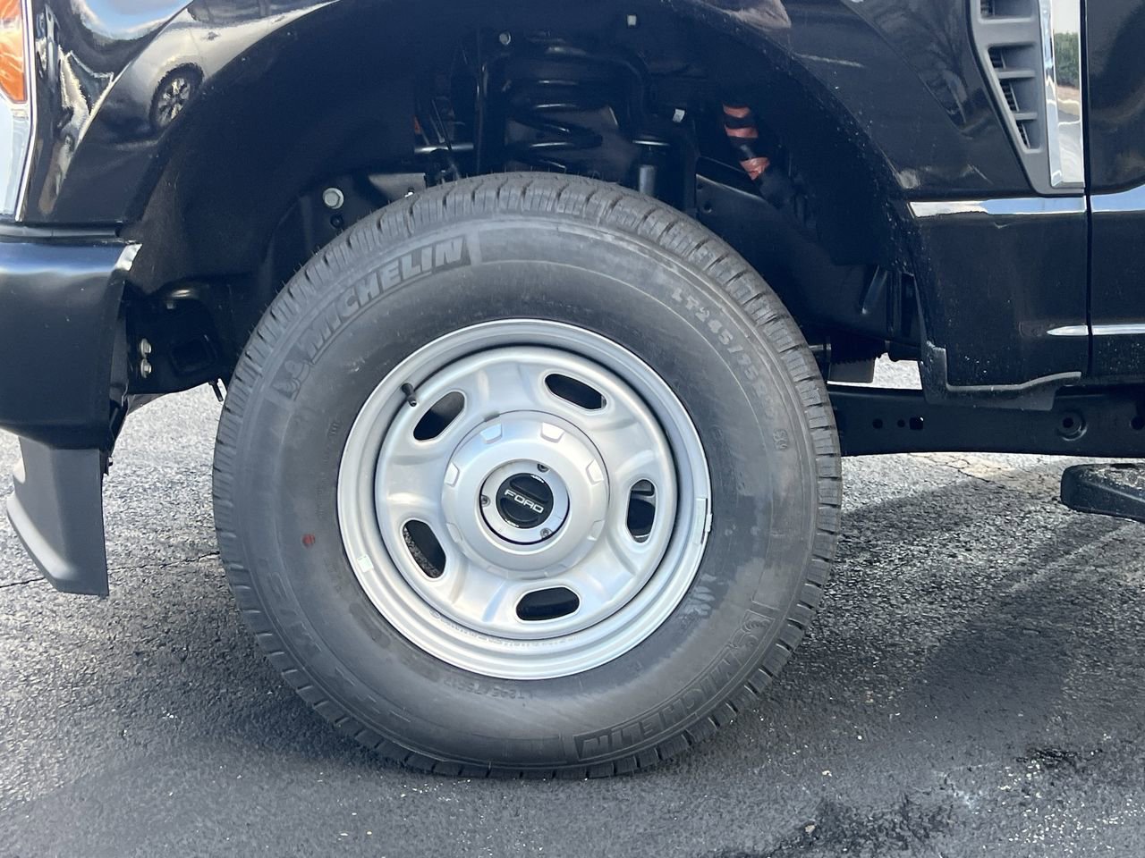 New 2026 Ford F350 XL image 28