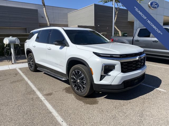 Used 2026 Chevrolet Traverse LT w/ Sun and Wheel Package FWD image 5