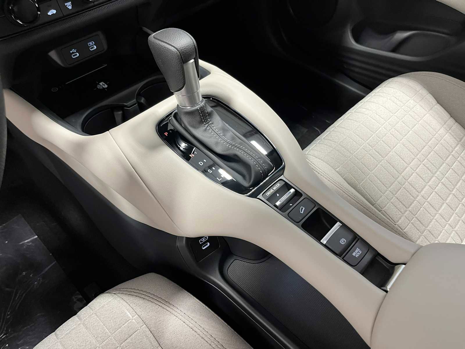 New 2026 Honda HR-V LX image 20