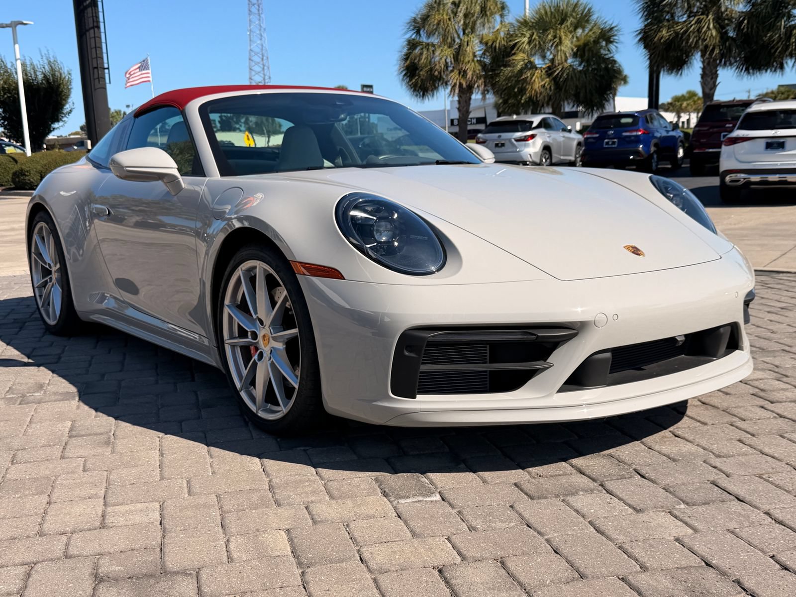 Used 2022 Porsche 911 AWD/4WD image 5