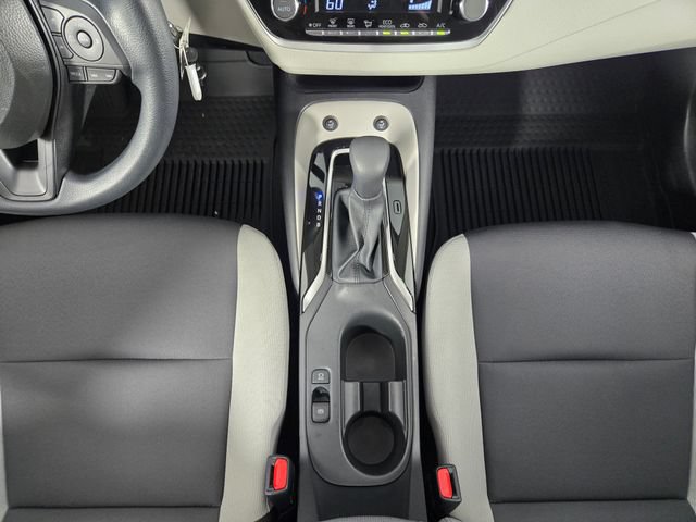 Used 2025 Toyota Corolla LE FWD image 20