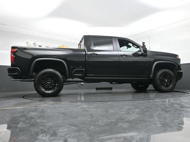 New 2026 Chevrolet Silverado 2500 ZR2 w/ LPO, Dark Essentials Package AWD/4WD image 31