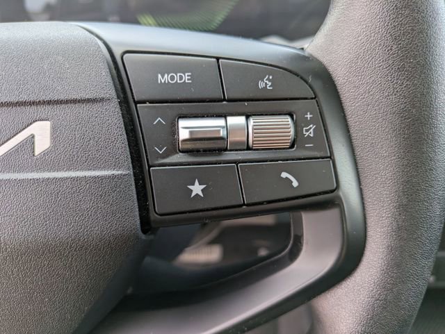 Used 2025 Kia K4 FWD image 10