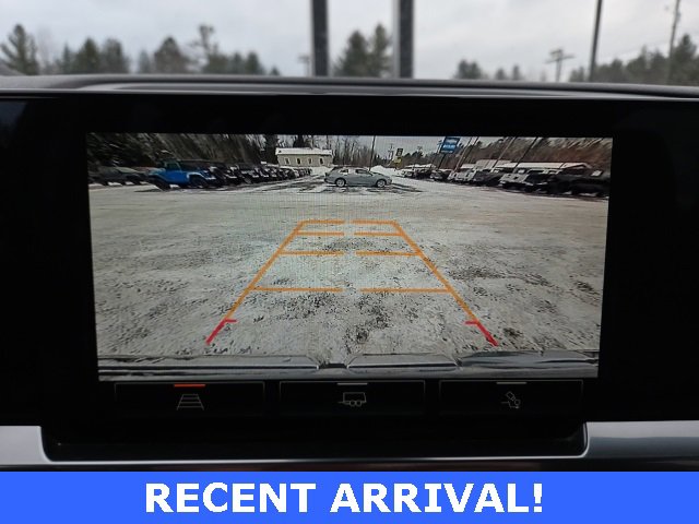 Used 2023 GMC Sierra 1500 Elevation w/ Preferred Package image 12