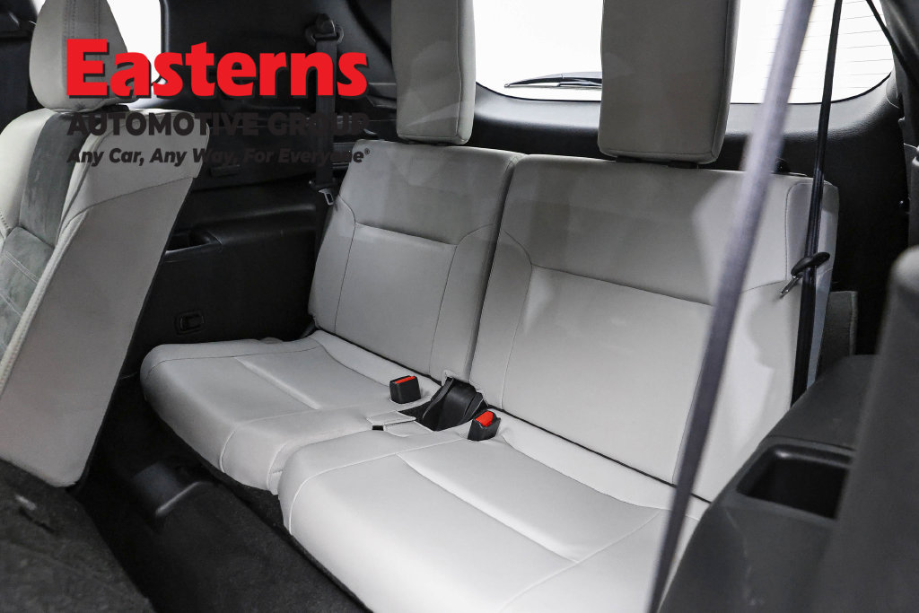 Used 2025 Mitsubishi Outlander SE FWD image 27