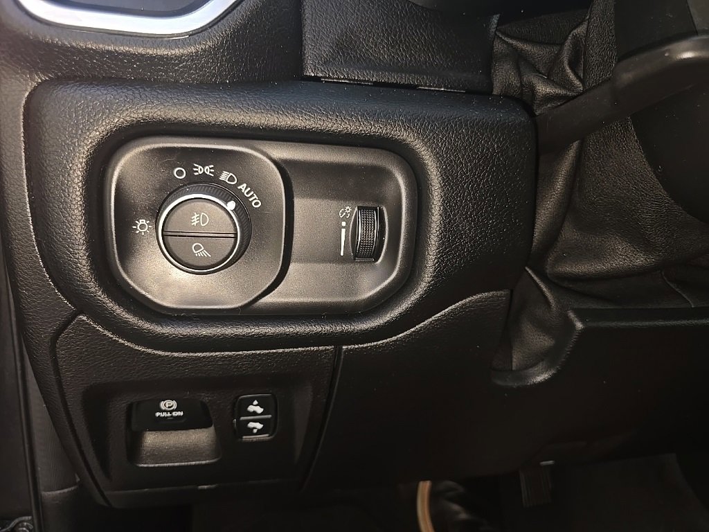 Used 2021 RAM 1500 Big Horn image 27