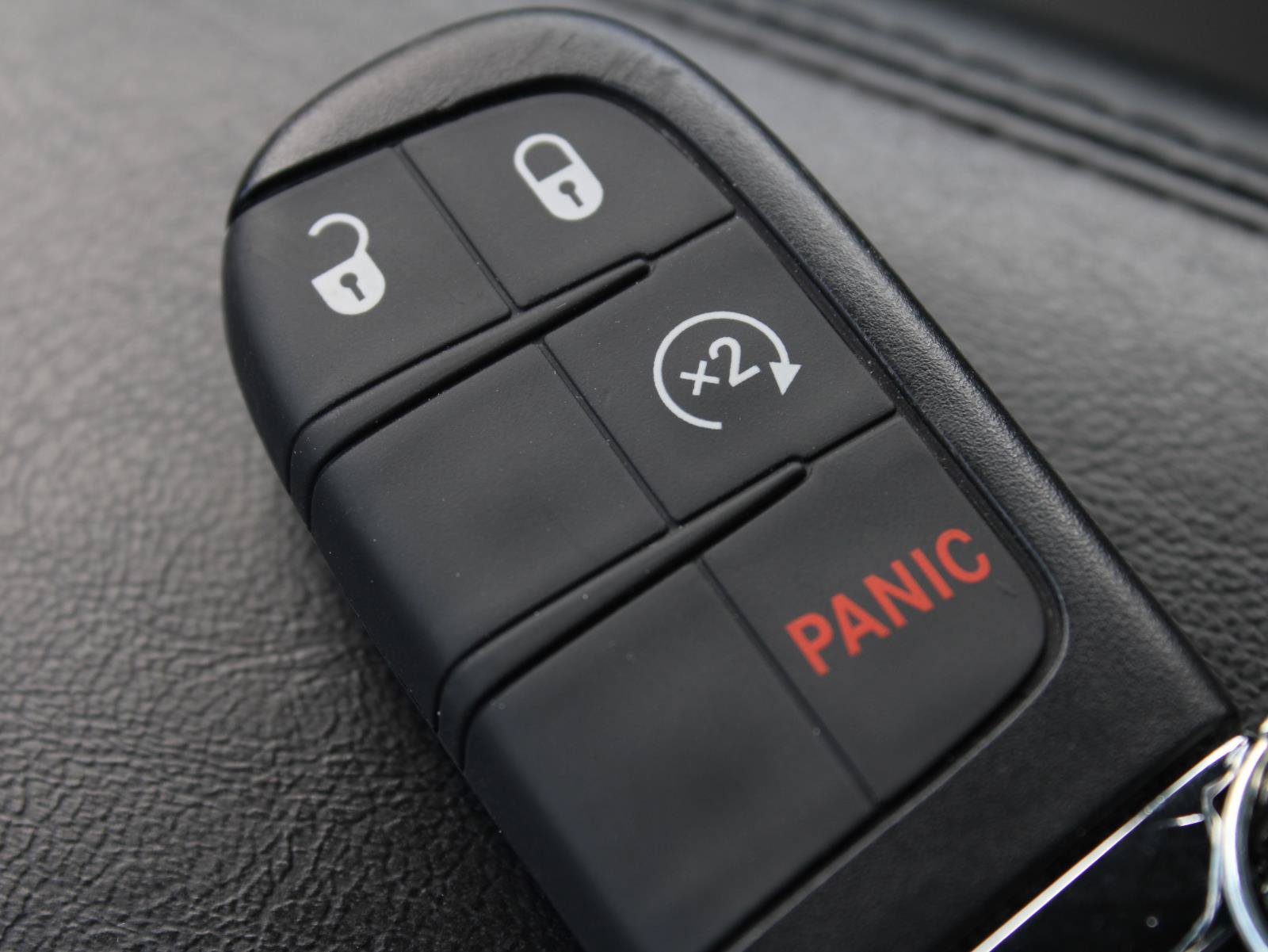 Used 2025 Jeep Compass Limited AWD/4WD image 15