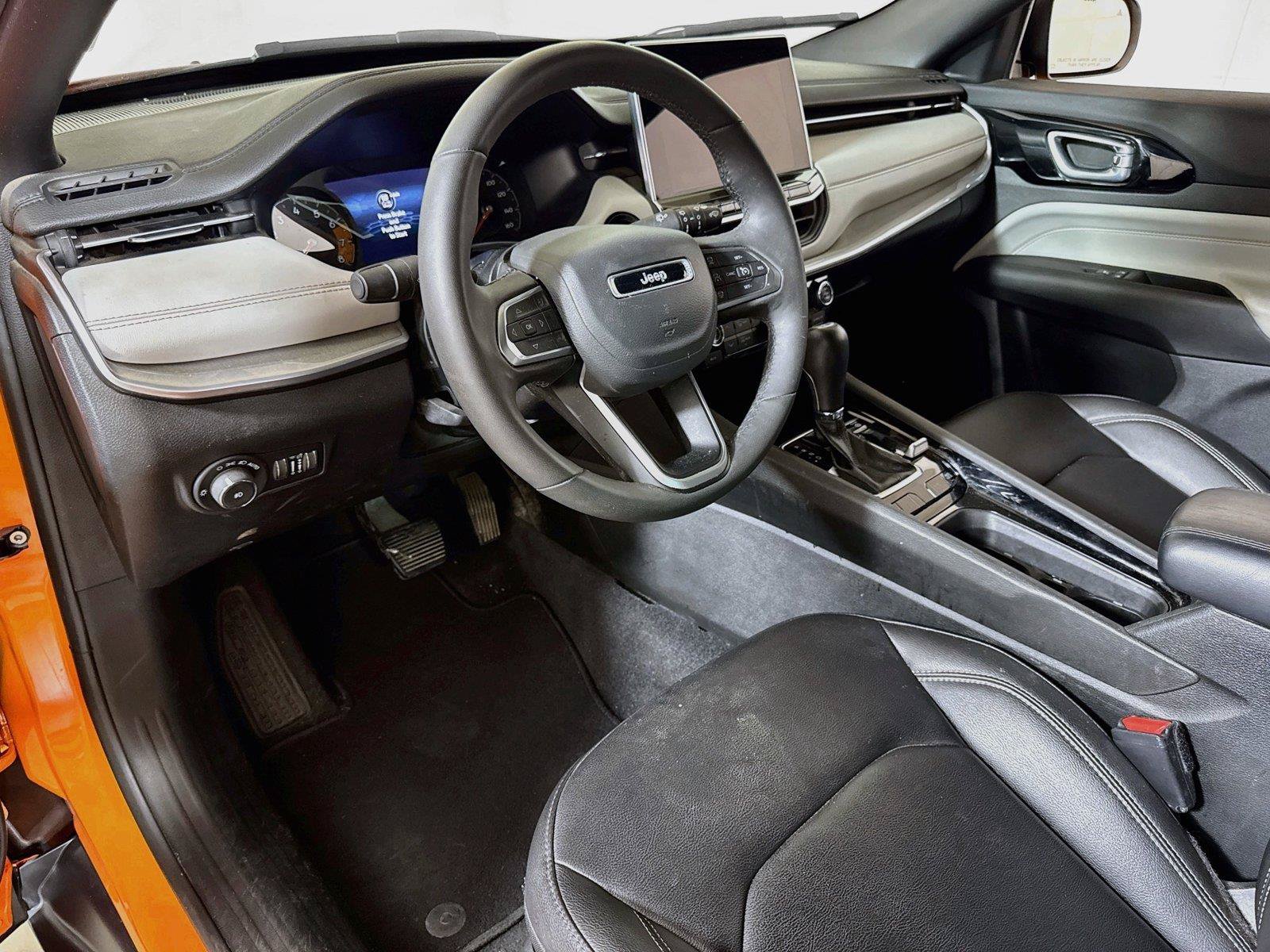 Used 2026 Jeep Compass Limited AWD/4WD image 7