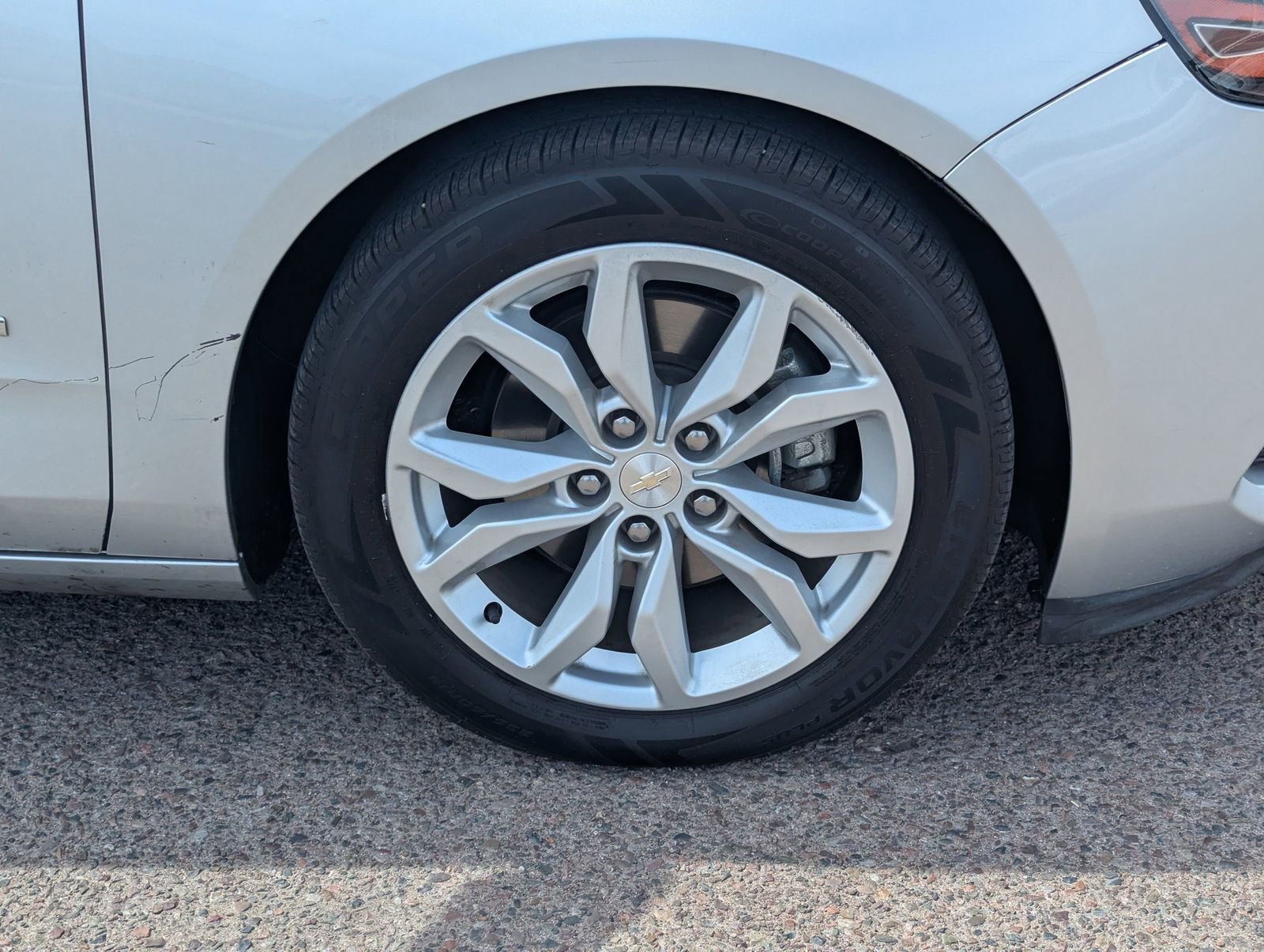 Used 2019 Chevrolet Impala LT w/ Sunroof and Spoiler Package image 9