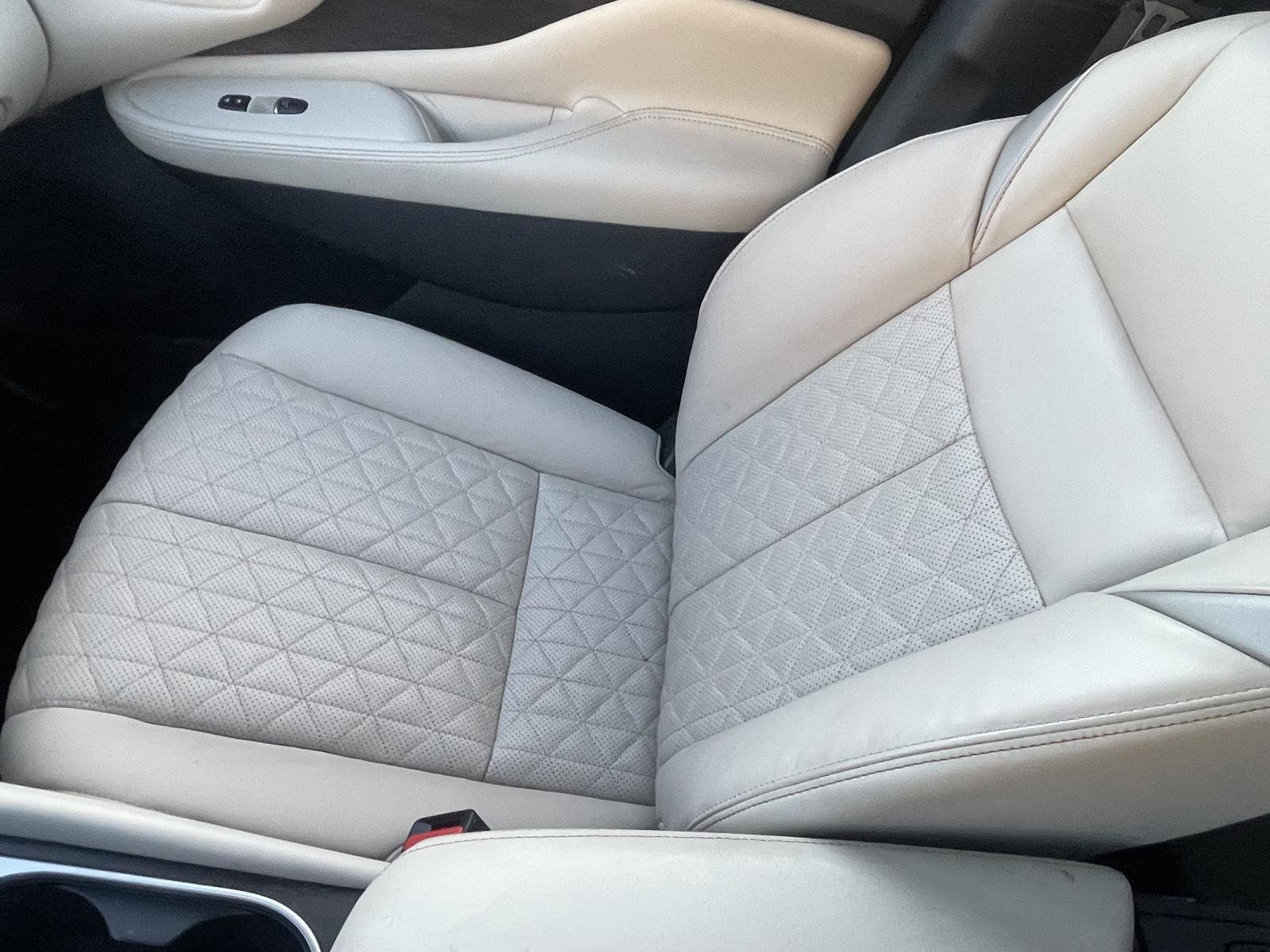 Used 2024 Nissan Murano Platinum w/ Cargo Package image 14