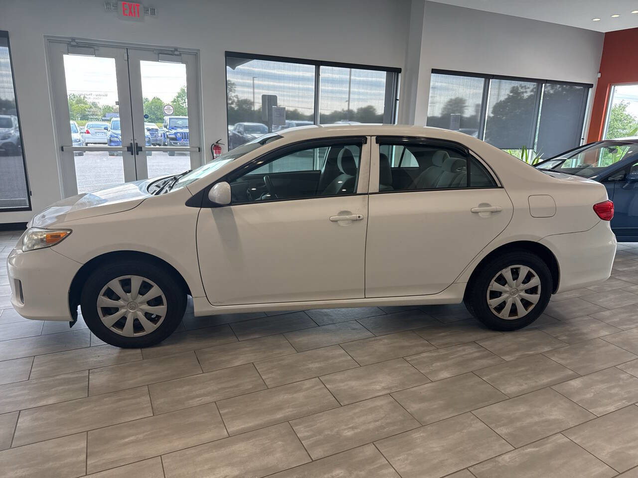 Used 2012 Toyota Corolla L FWD image 4