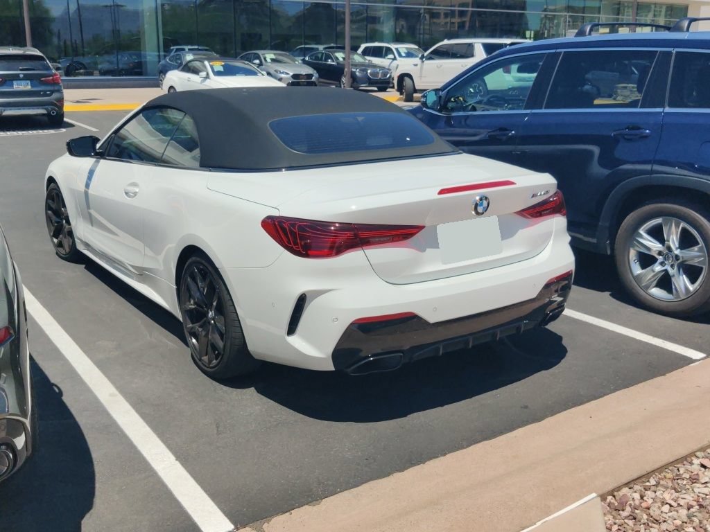 Used 2026 BMW M440i Convertible w/ Premium Package RWD image 6
