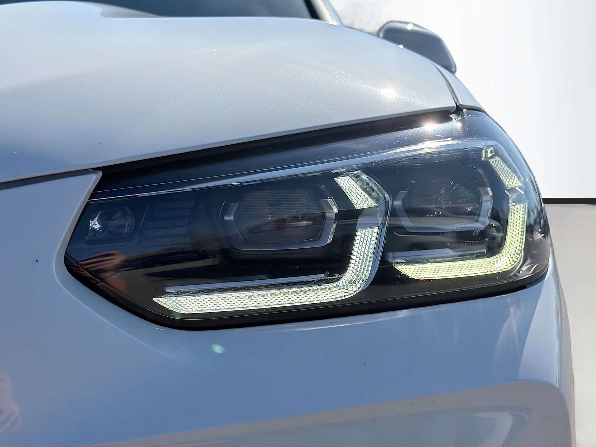 Certified 2025 BMW X4 xDrive30i w/ Premium Package image 10