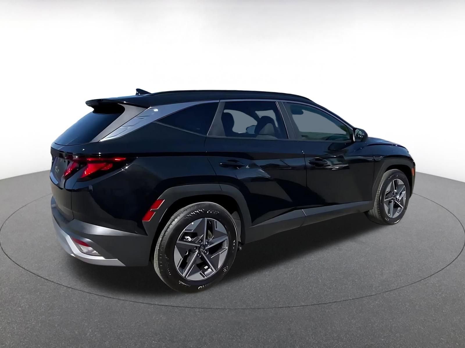 Used 2025 Hyundai Tucson SEL FWD image 15