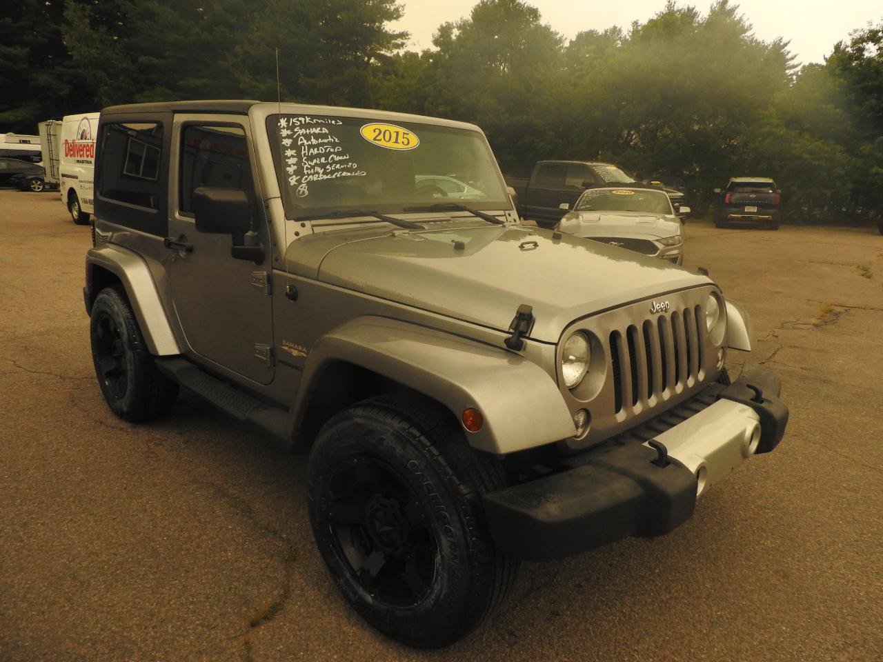 Used 2015 Jeep Wrangler Sahara w/ Connectivity Group AWD/4WD image 4