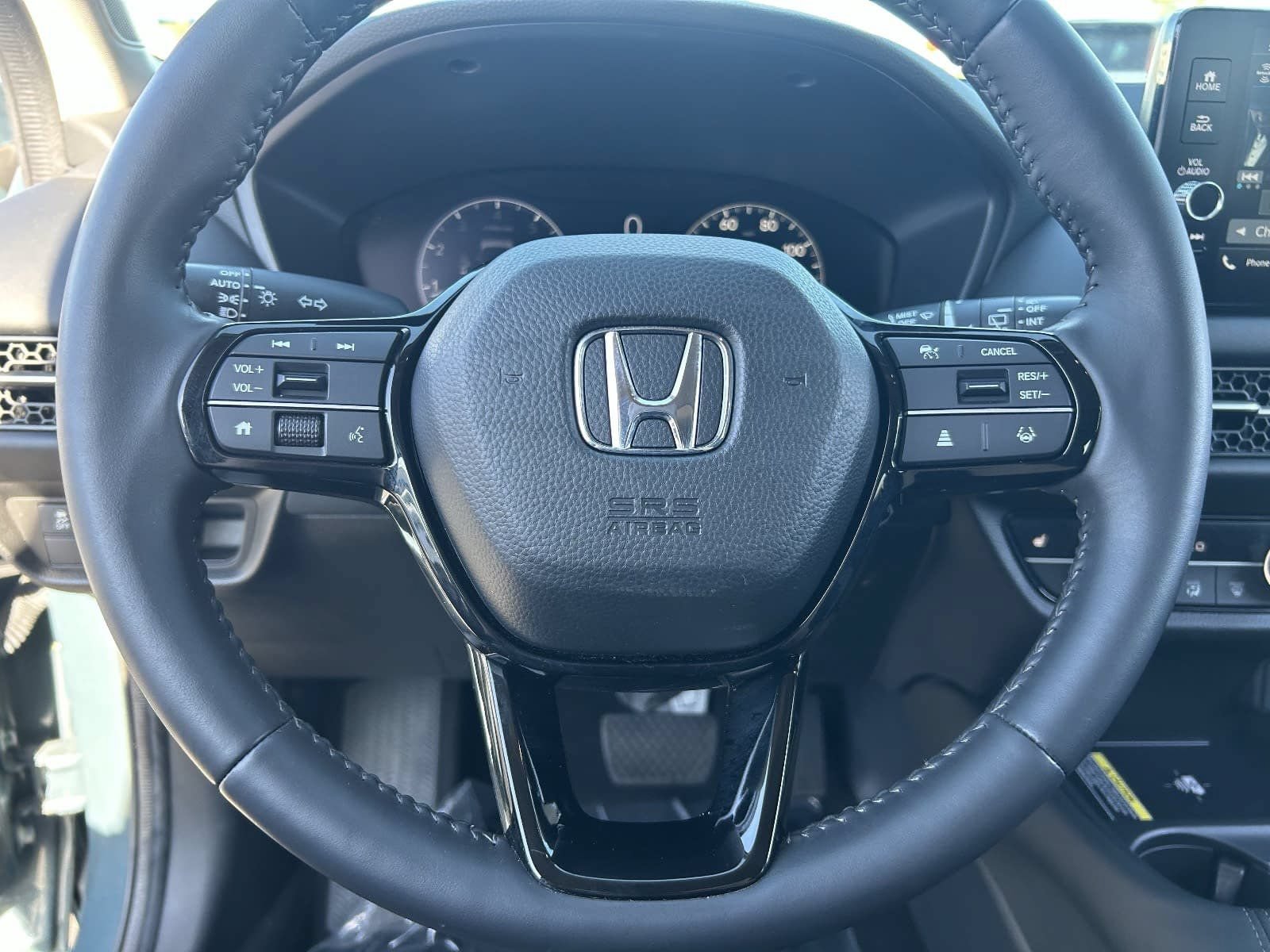 Certified 2025 Honda HR-V EX-L image 28