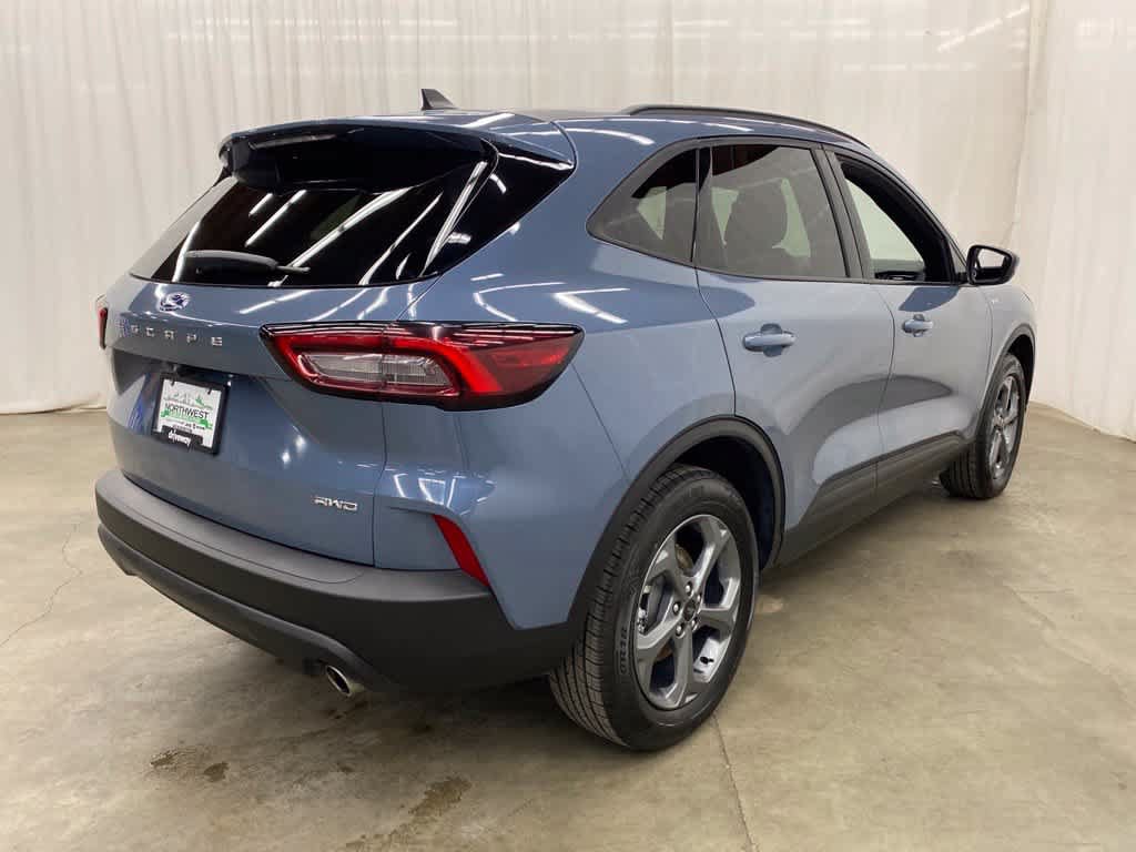 Used 2025 Ford Escape ST-Line Select AWD/4WD image 6
