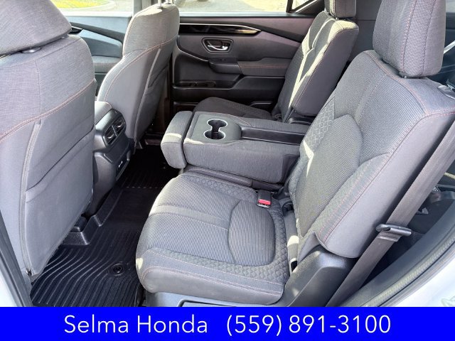 Certified 2023 Honda Pilot Sport image 7