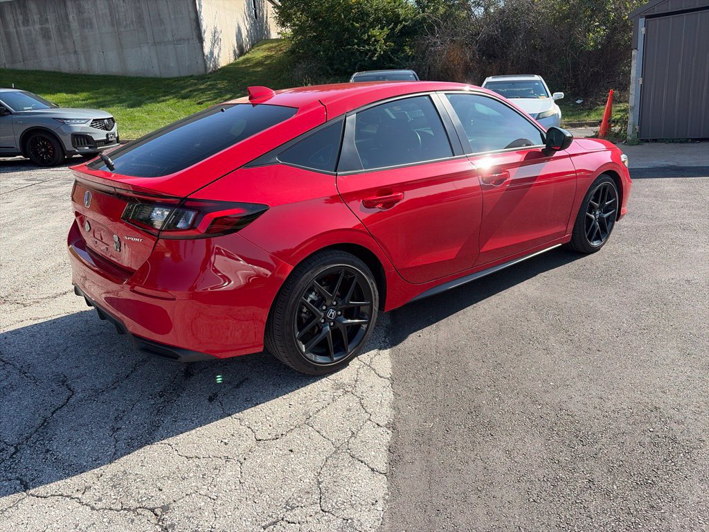 Used 2025 Honda Civic Sport image 5