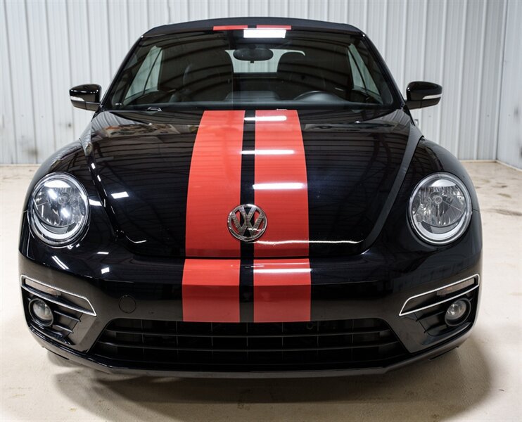 Used 2013 Volkswagen Beetle 2.0T FWD image 29