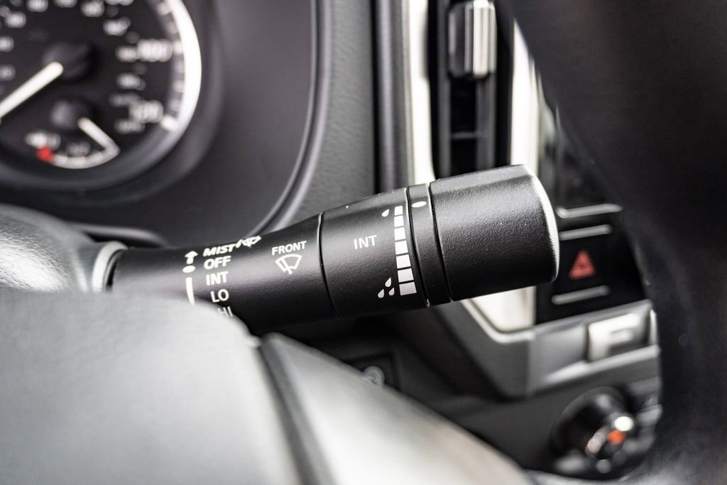 Used 2025 Nissan Frontier SV RWD image 21