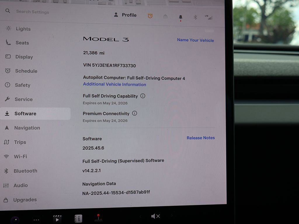Used 2024 Tesla Model 3 Standard Range RWD image 42