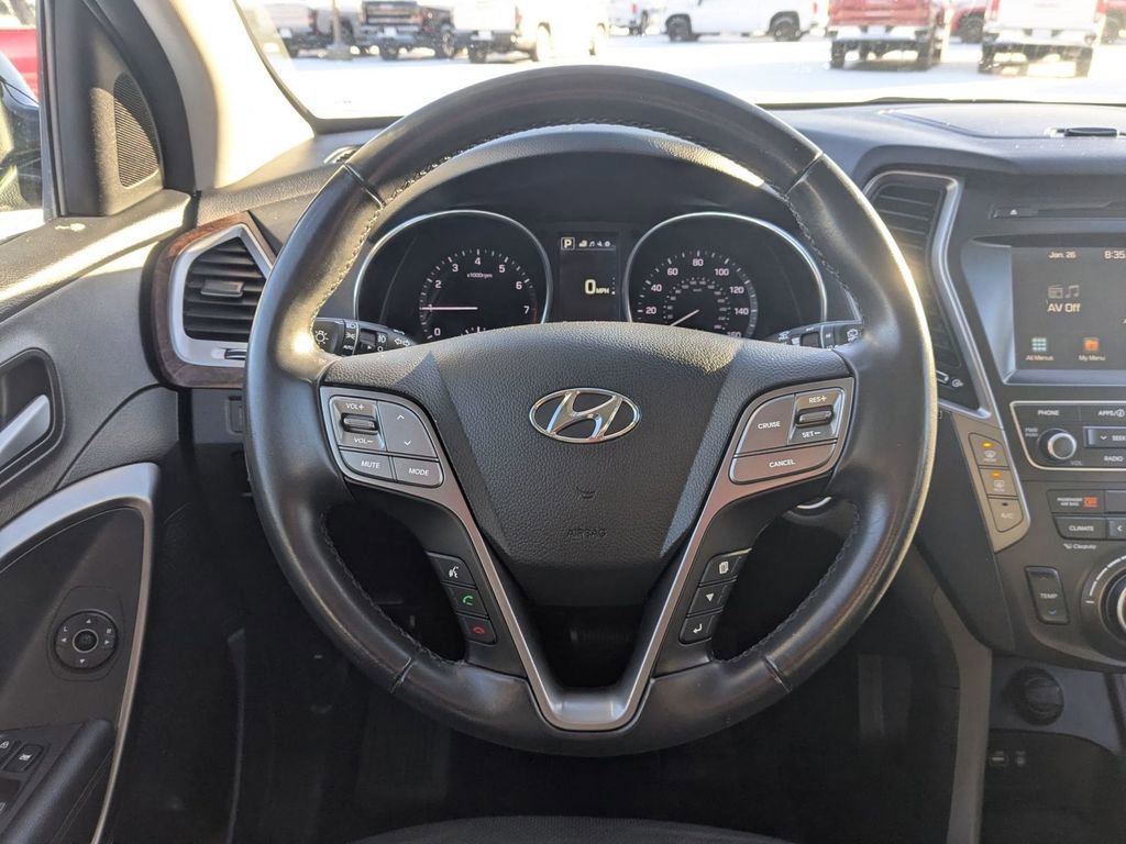 Used 2017 Hyundai Santa Fe Limited image 19