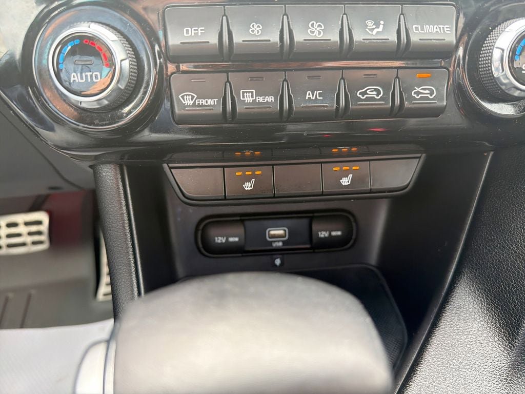 Used 2022 Kia Sportage Nightfall Edition w/ Nighfall AWD Premium Package image 27