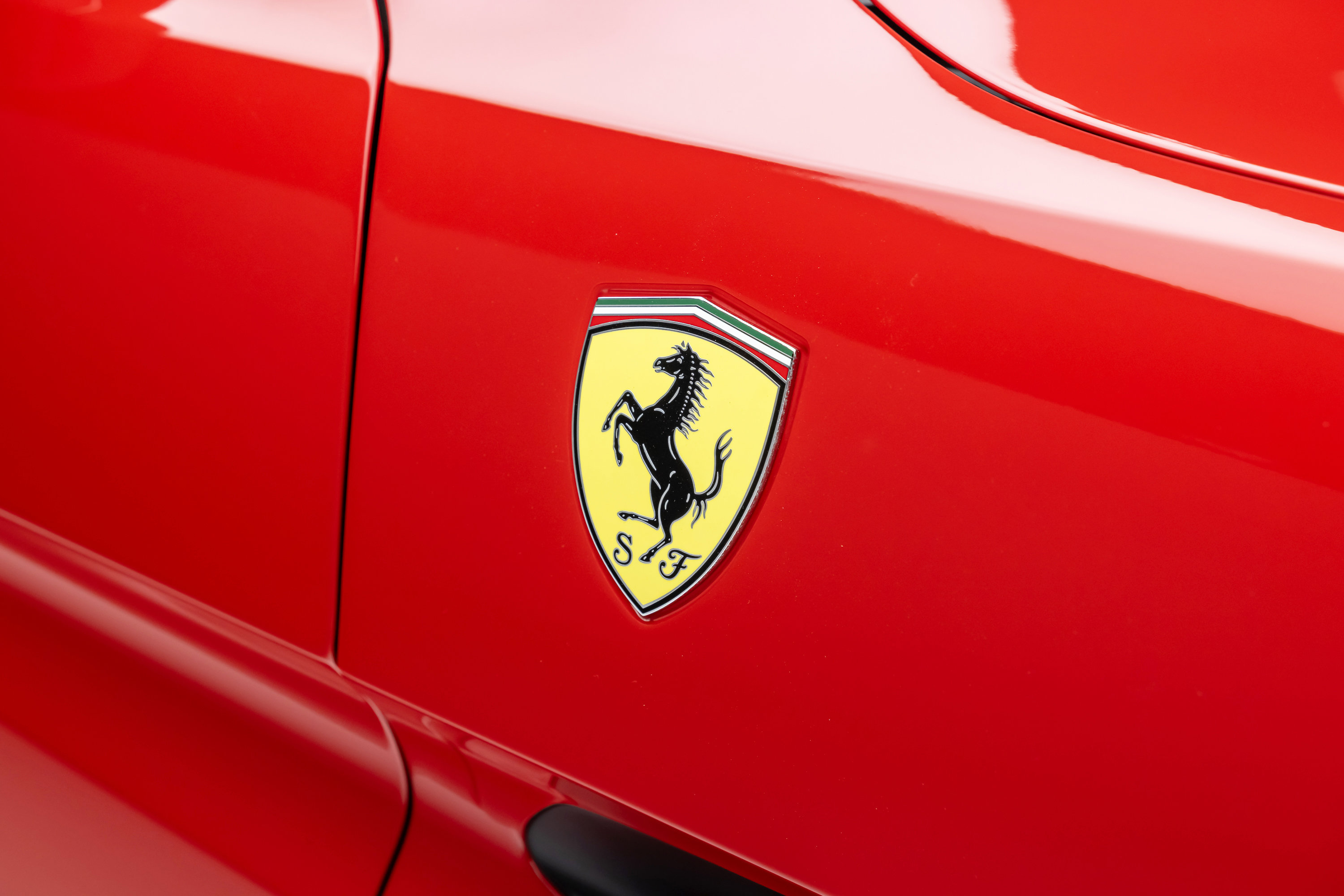 Certified 2022 Ferrari Portofino M RWD image 34