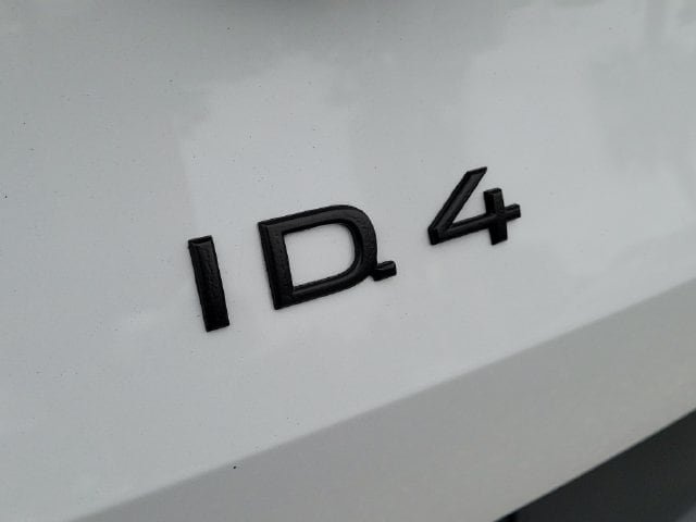 Certified 2022 Volkswagen ID.4 Pro S w/ Gradient Package AWD/4WD image 6
