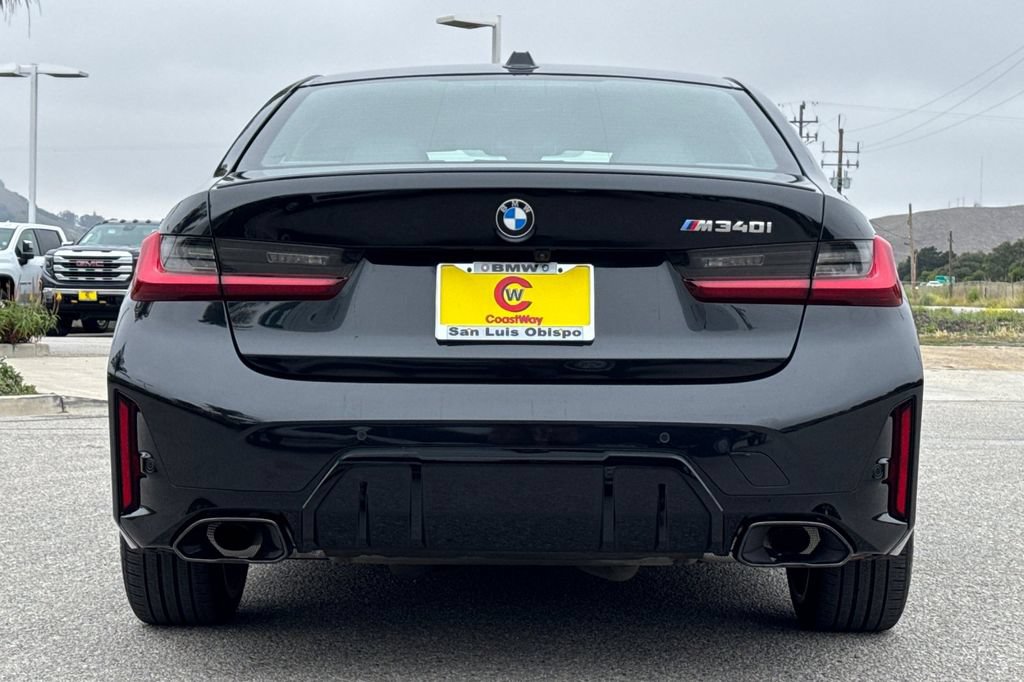 Used 2025 BMW M340i RWD image 4