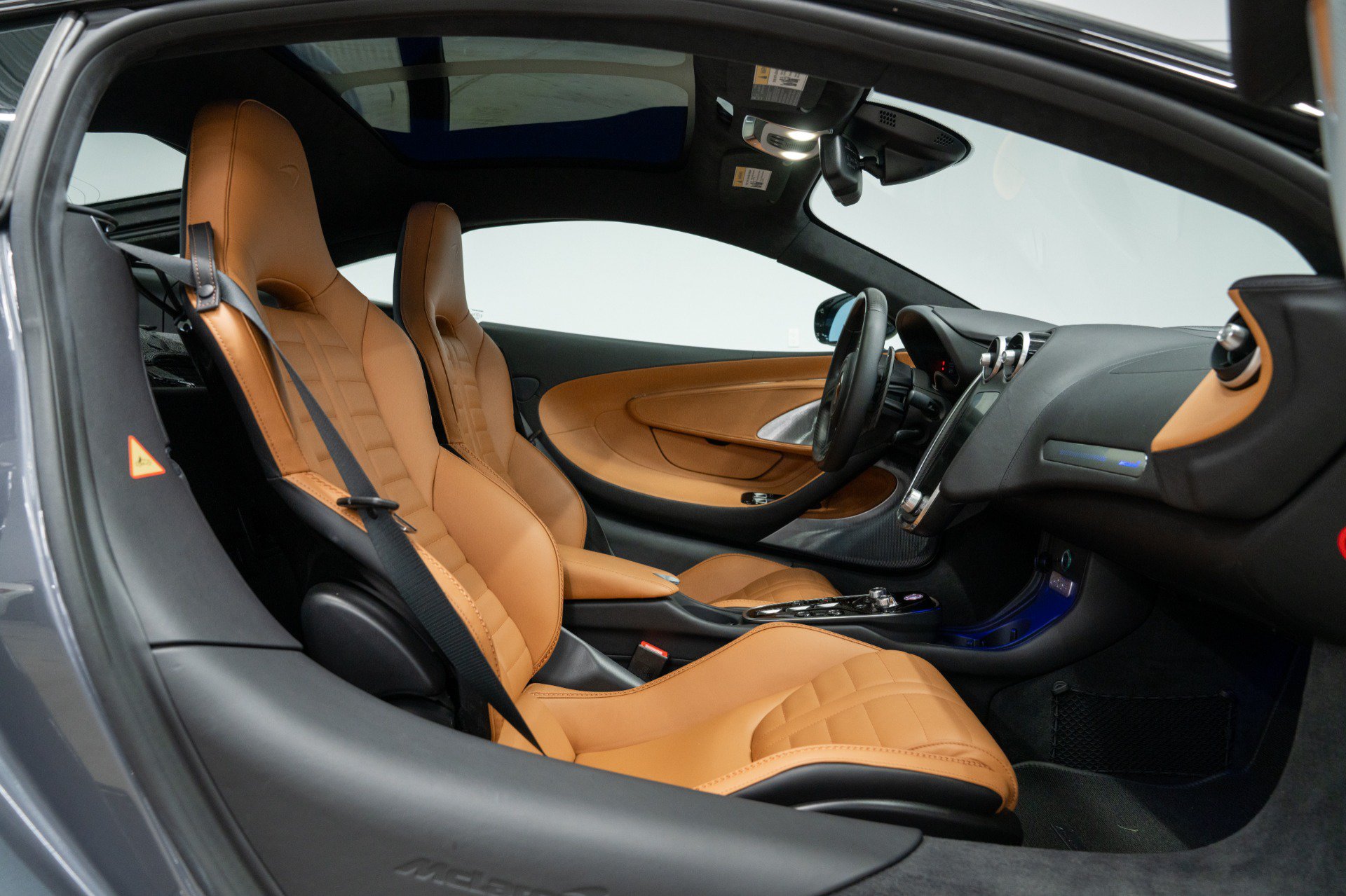 Used 2025 McLaren GTS RWD image 32