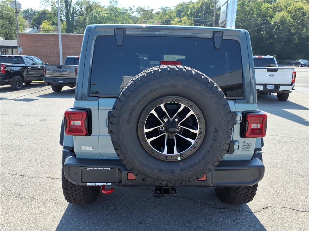 New 2026 Jeep Wrangler Unlimited Rubicon w/ Rockslide Package AWD/4WD image 5
