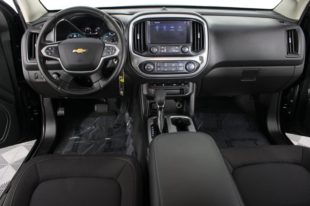 Used 2022 Chevrolet Colorado LT AWD/4WD image 9