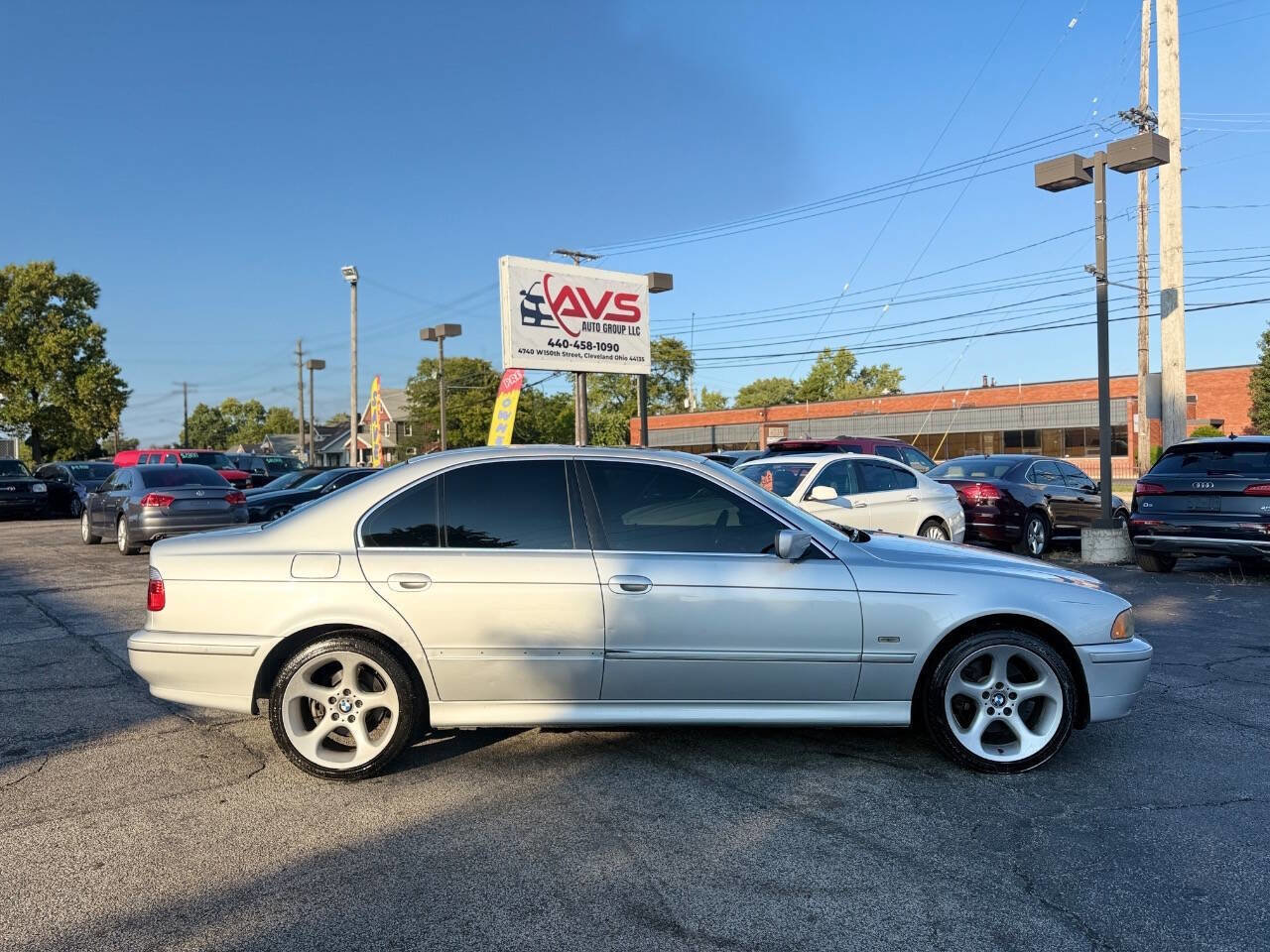 Used 2003 BMW 540i Sedan image 2