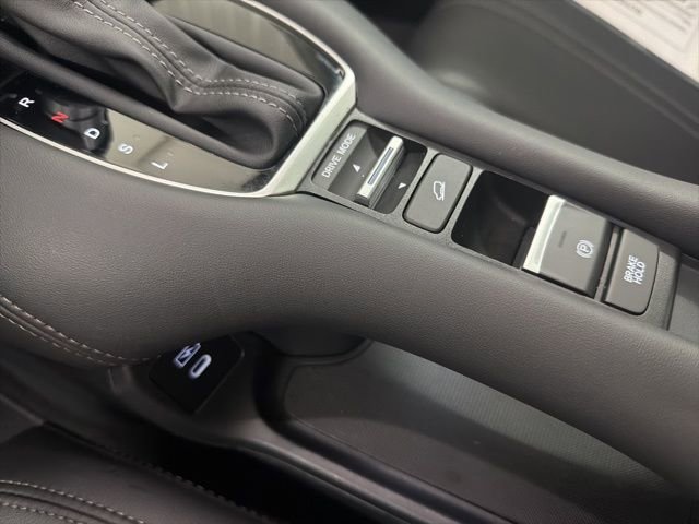 Used 2025 Honda HR-V EX-L image 37