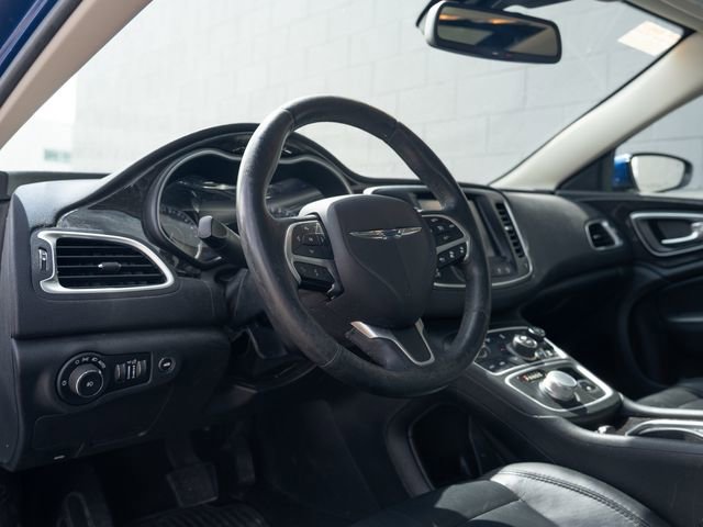 Used 2016 Chrysler 200 C image 4