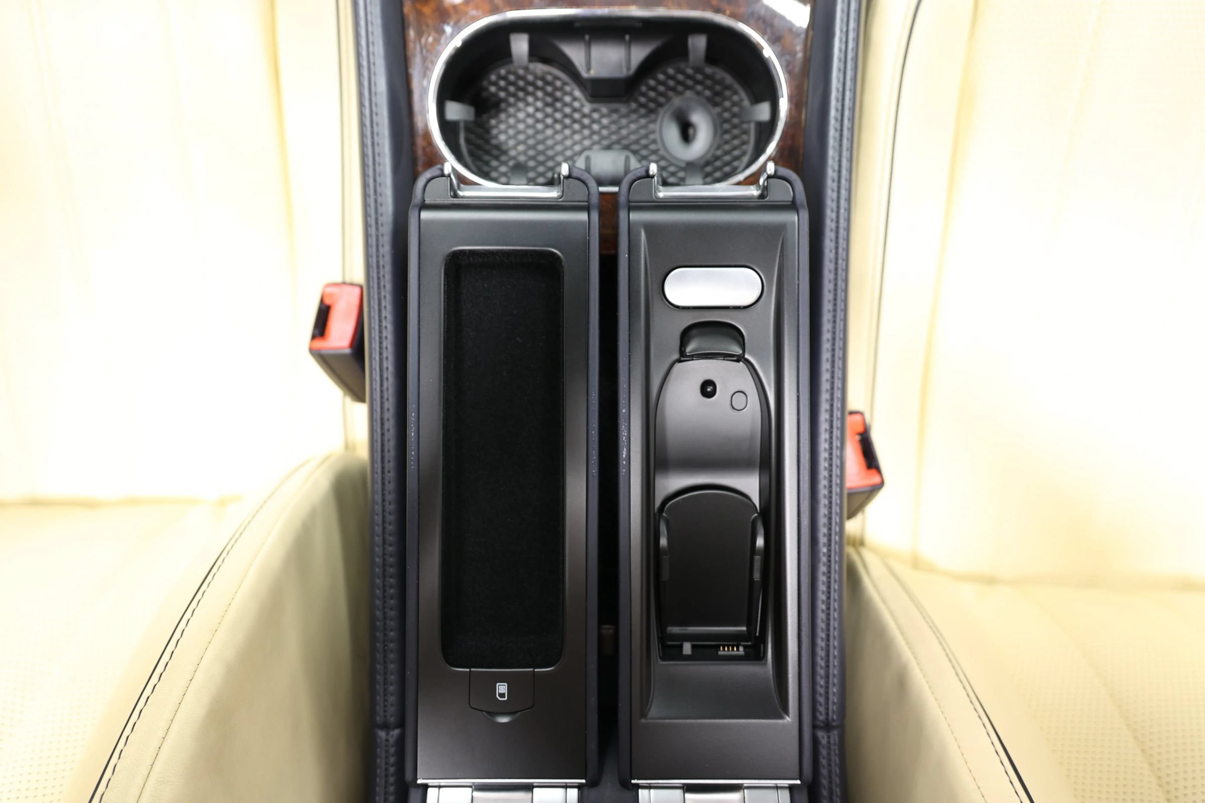 Used 2015 Bentley Flying Spur V8 AWD/4WD image 41