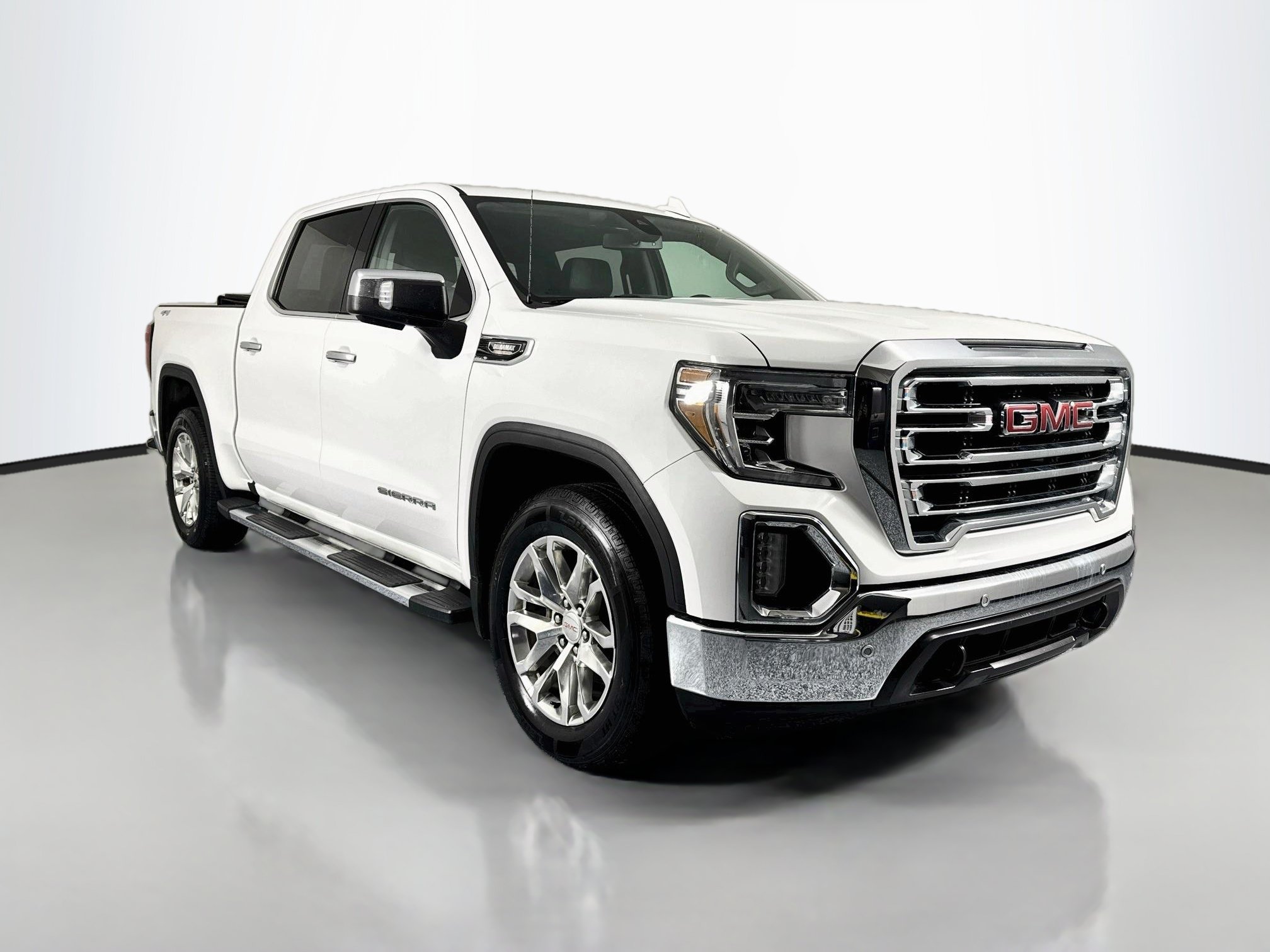 Used 2021 GMC Sierra 1500 SLT w/ SLT Premium Plus Package AWD/4WD image 3