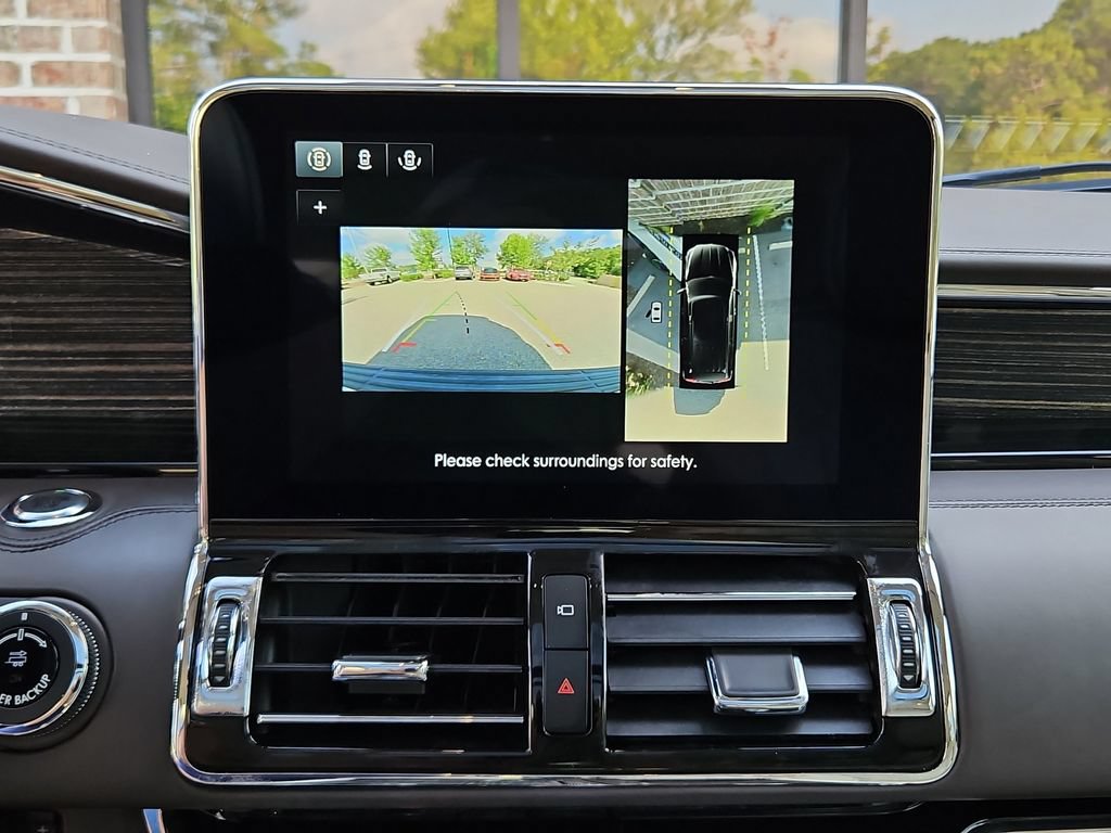 Used 2021 Lincoln Navigator L Black Label w/ Cargo Convenience Package AWD/4WD image 21