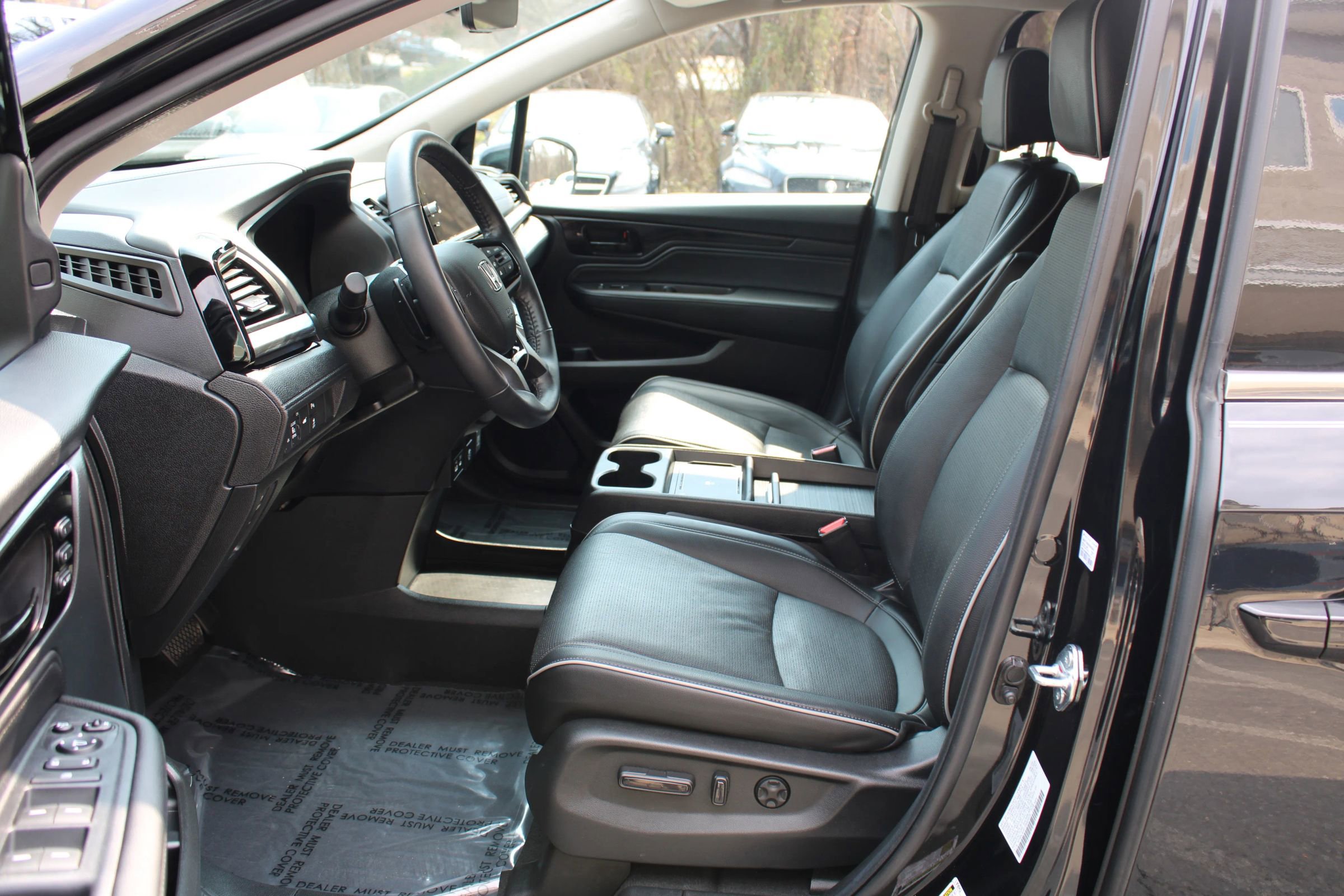 Used 2025 Honda Odyssey Elite image 24