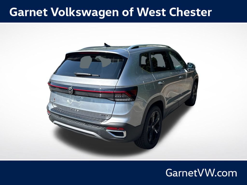 Used 2025 Volkswagen Taos SEL AWD/4WD image 5