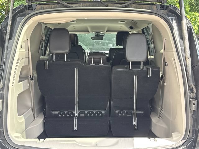 Used 2024 Chrysler Pacifica Touring-L FWD image 13