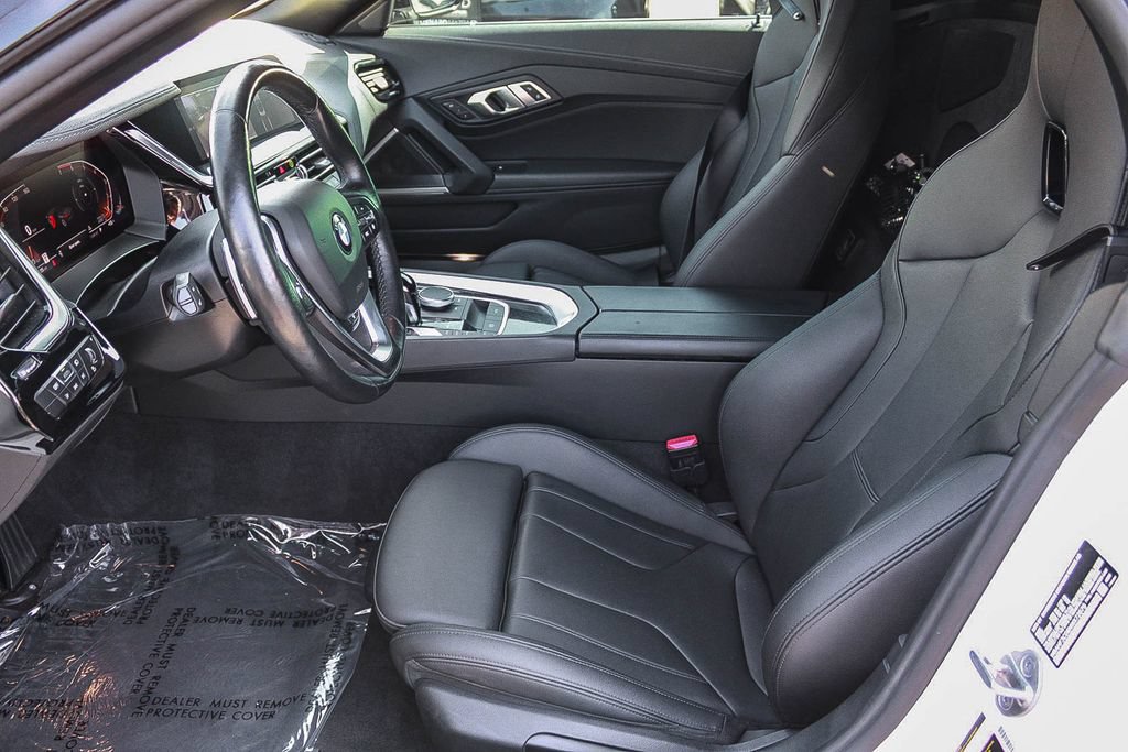 Used 2022 BMW Z4 sDrive30i w/ Driving Assistance Package RWD image 17