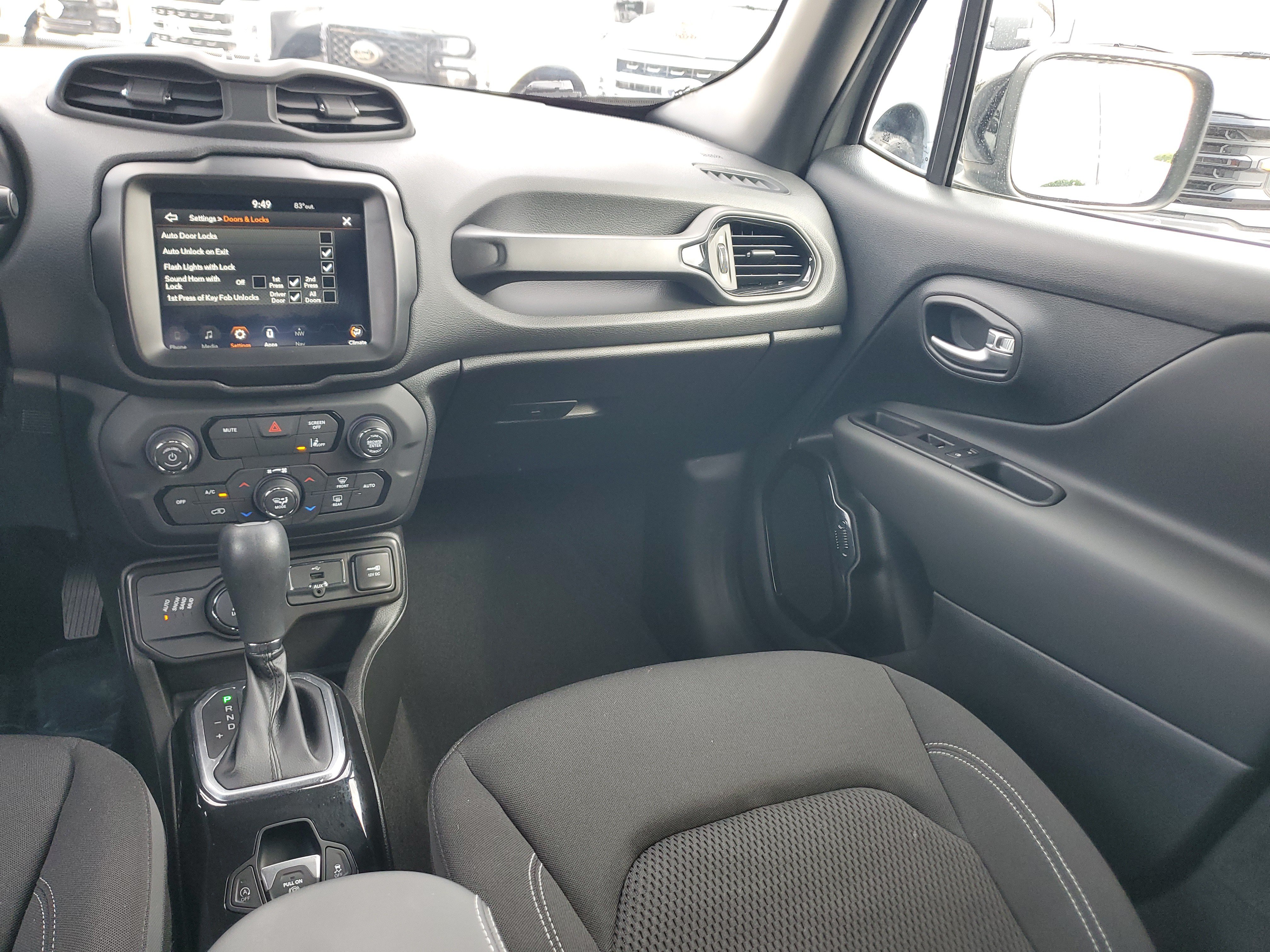 Used 2022 Jeep Renegade Altitude w/ Convenience Group AWD/4WD image 16