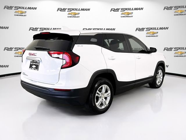 Used 2024 GMC Terrain SLE FWD image 7