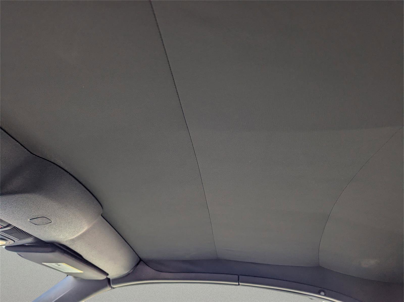 Used 2019 Volkswagen Beetle S image 18